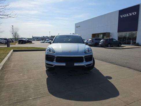 Used 2021 Porsche Cayenne AWD/4WD image 3