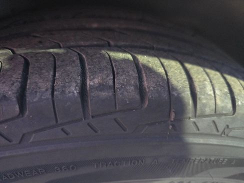 Used 2011 Chevrolet Malibu LS image 53