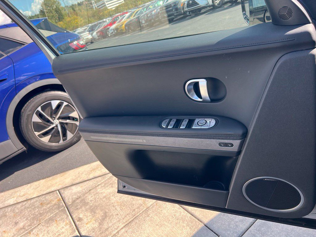 Used 2024 Hyundai Ioniq 5 Limited AWD/4WD image 19