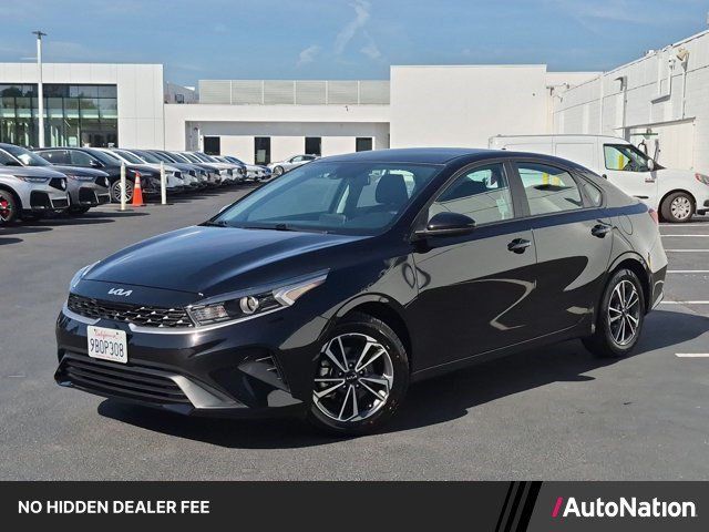 Used 2022 Kia Forte LXS FWD image 1