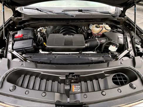 Used 2023 Chevrolet Tahoe High Country image 13