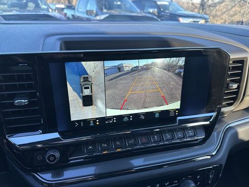 Used 2023 Chevrolet Silverado 1500 ZR2 w/ Technology Package AWD/4WD image 17