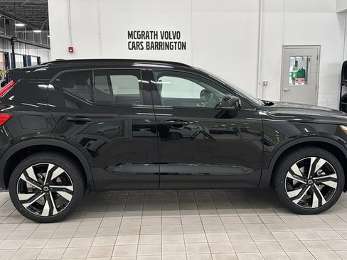 New 2026 Volvo XC40 B5 Ultra w/ Climate Package image 4