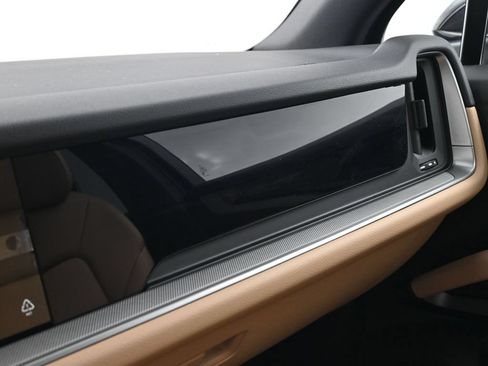 Certified 2026 Porsche Cayenne AWD/4WD image 22