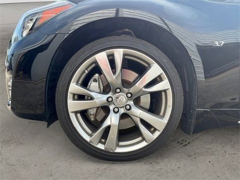 Used 2018 INFINITI Q70 L 3.7 image 15