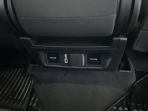 Used 2026 Chevrolet Silverado 1500 LT AWD/4WD image 16