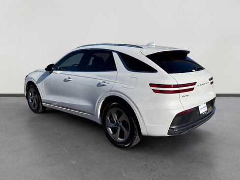 Used 2026 Genesis GV70 2.5T image 3
