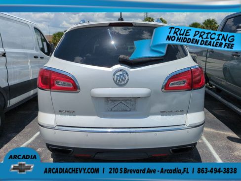 Used 2017 Buick Enclave Premium w/ Experience Buick Package FWD image 4