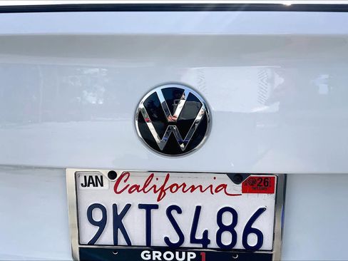 Used 2024 Volkswagen Jetta GLI Autobahn image 30