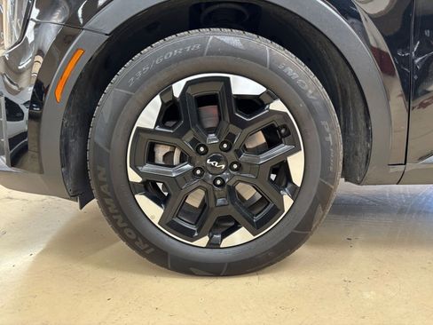 Used 2024 Kia Sorento S FWD image 33