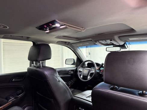 Used 2017 Chevrolet Suburban Premier AWD/4WD image 43