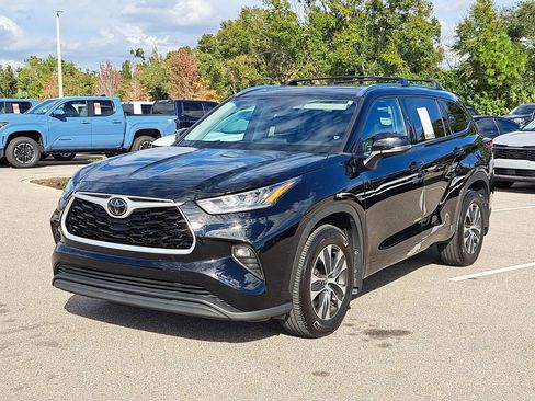 Certified 2020 Toyota Highlander XLE image 33
