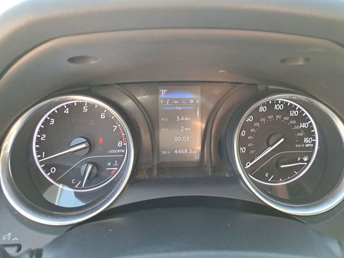 Used 2020 Toyota Camry LE image 19