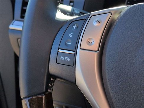 Used 2013 Lexus ES 350 w/ Luxury Pkg image 18