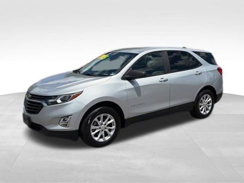Used 2021 Chevrolet Equinox LS w/ LS Convenience Package AWD/4WD image 29