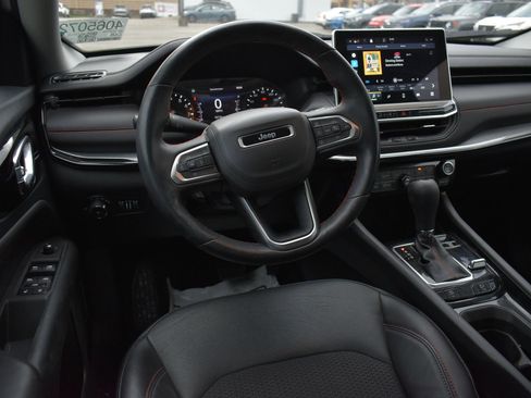 Used 2022 Jeep Compass Trailhawk w/ Trailhawk Convenience Group image 18