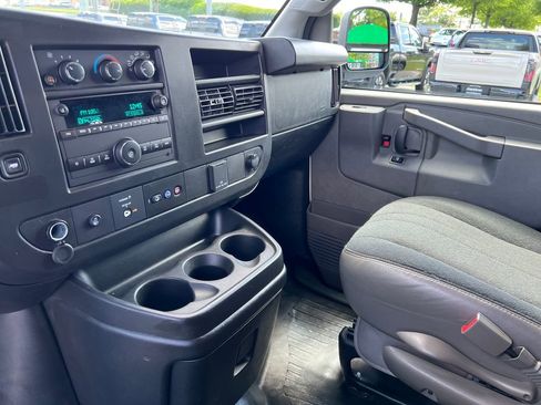 Used 2025 GMC Savana 2500 w/ Driver Convenience Package RWD image 12