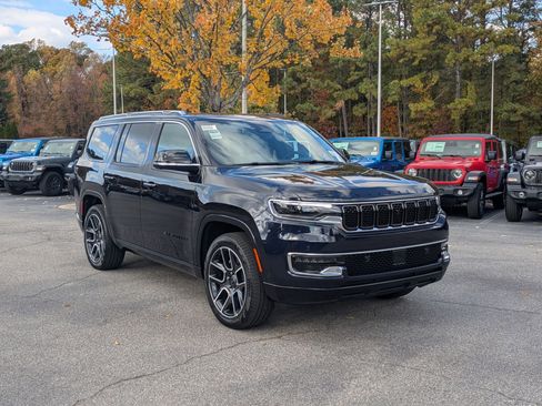 New 2025 Jeep Wagoneer Series III w/ Quick Order Package 25C Super image 3