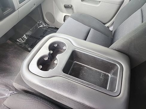 Used 2011 Chevrolet Silverado 1500 W/T RWD image 16