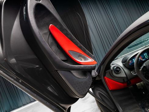 Used 2017 McLaren 570S Coupe RWD image 53