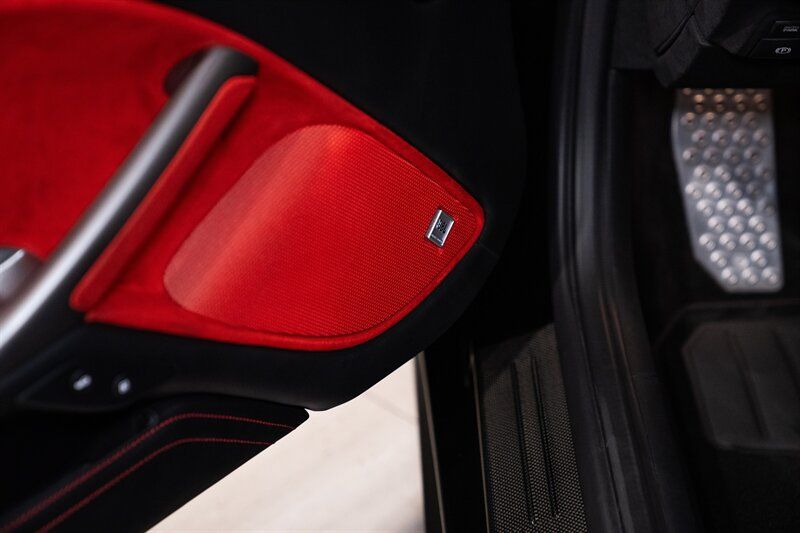 Used 2017 Ferrari F12 Berlinetta RWD image 7