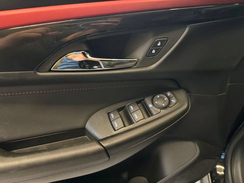 Used 2025 Chevrolet TrailBlazer RS FWD image 19