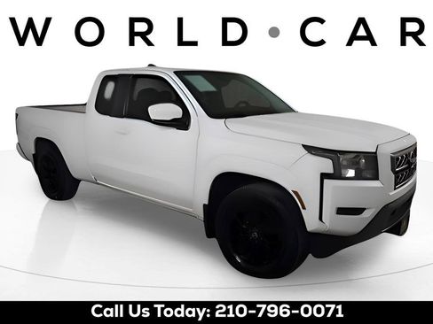 Used 2023 Nissan Frontier SV w/ Technology Package image 1