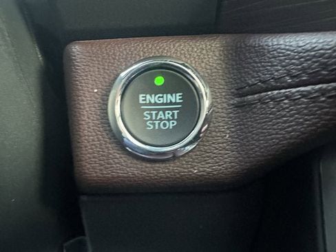 Used 2024 Ford Expedition Limited image 22