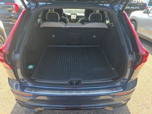 Used 2026 Volvo XC60 B5 Plus AWD/4WD image 8