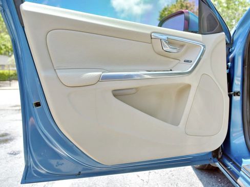 Used 2014 Volvo S60 T5 image 17