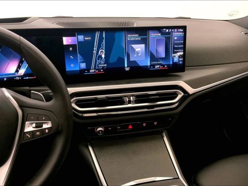 Certified 2023 BMW 330i xDrive Sedan w/ Premium Package AWD/4WD image 5