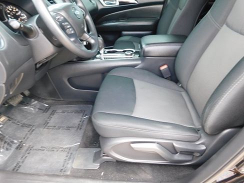 Used 2019 Nissan Pathfinder S AWD/4WD image 22