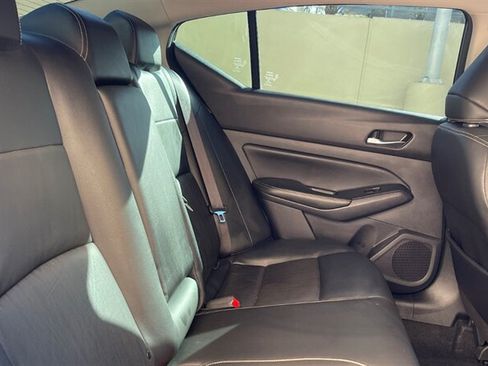Used 2019 Nissan Altima 2.5 SL FWD image 16