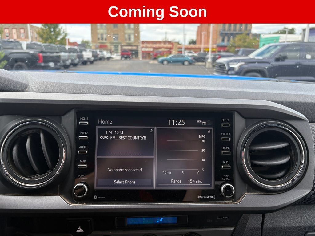 Used 2021 Toyota Tacoma TRD Off-Road w/ Technology Package AWD/4WD image 23
