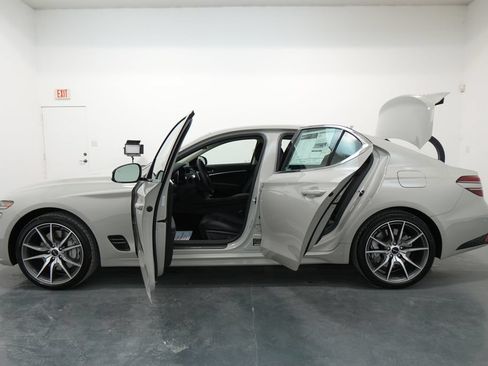 Used 2026 Genesis G70 2.5T AWD/4WD image 27