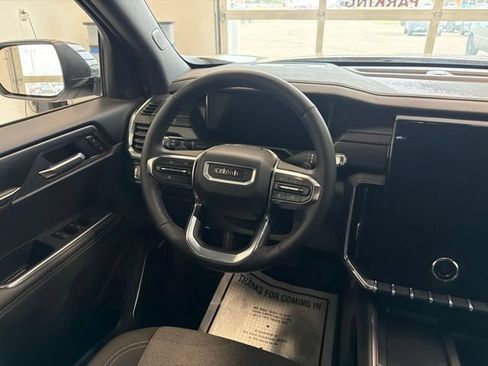 Used 2026 GMC Acadia Elevation w/ LPO, Floor Liner Package AWD/4WD image 28