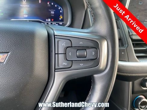 Used 2023 Chevrolet Suburban Premier AWD/4WD image 23