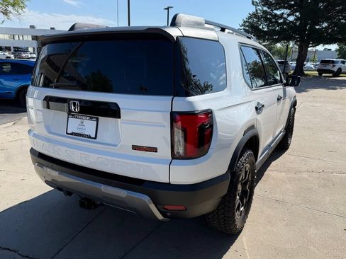 Used 2026 Honda Passport TrailSport Elite image 4