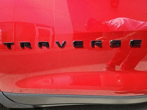 Certified 2025 Chevrolet Traverse Z71 w/ Driver Confidence Package image 36