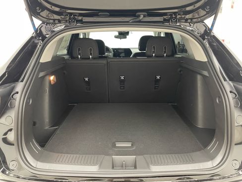 New 2026 Chevrolet Trax LS w/ LS Convenience Package FWD image 11