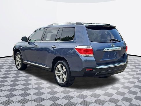 Used 2012 Toyota Highlander Limited w/ Tow Pkg AWD/4WD image 4