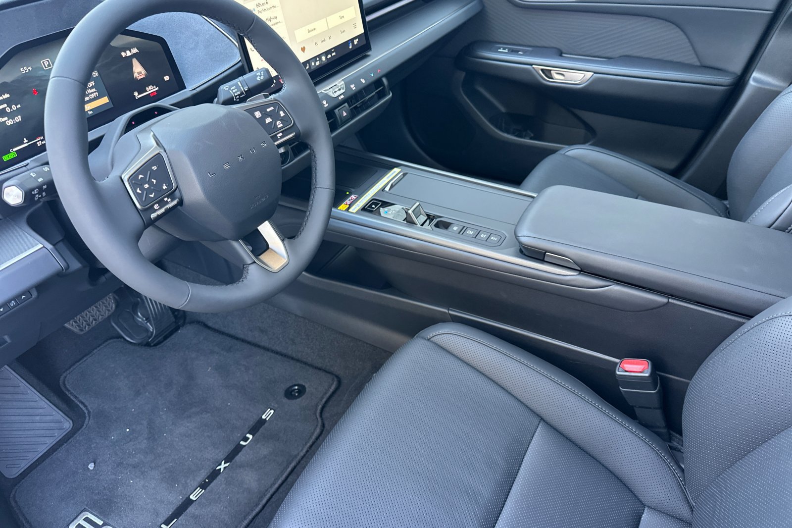 New 2026 Lexus ES 350h w/ Cold Area Package FWD image 7