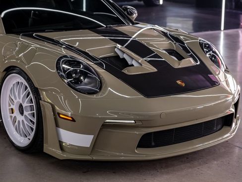 Used 2024 Porsche 911 GT3 RS RWD image 3