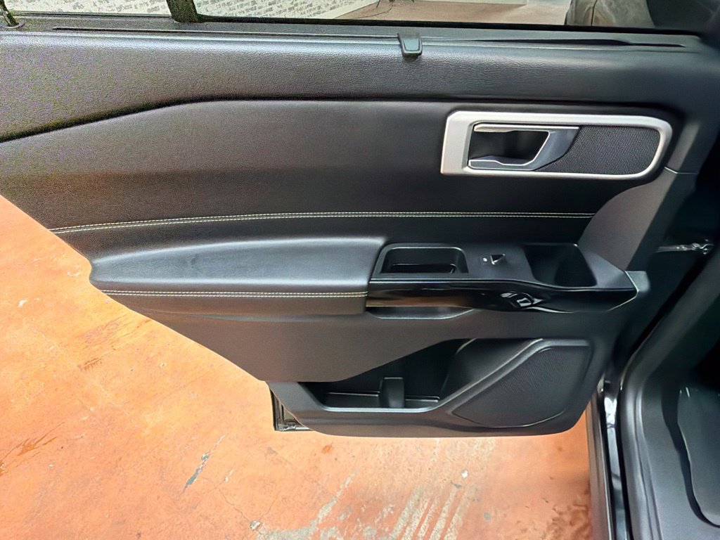 Used 2022 Ford Explorer ST w/ ST Street Pack RWD image 17