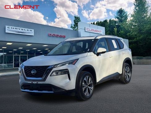 Used 2023 Nissan Rogue SV w/ SV Premium Package image 1