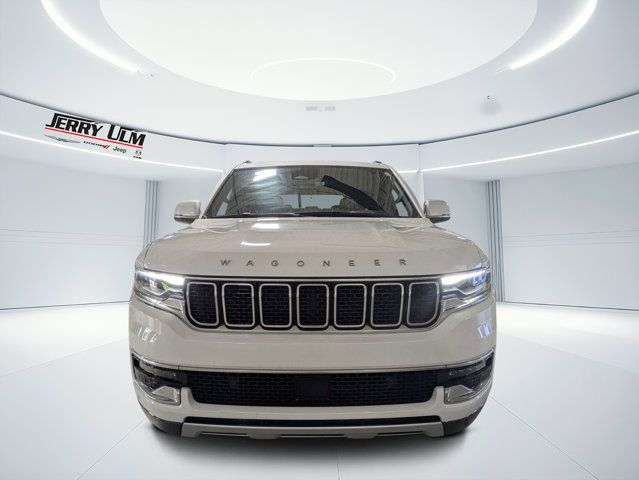 Used 2022 Jeep Wagoneer Series II AWD/4WD image 8