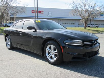 Used 2015 Dodge Charger SE w/ Power Sunroof Group