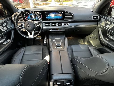 Used 2023 Mercedes-Benz GLS 450 4MATIC w/ AMG Line Exterior image 35