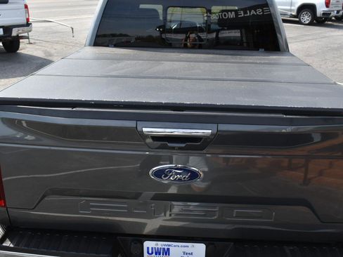 Used 2019 Ford F150 Lariat w/ Equipment Group 502A Luxury AWD/4WD image 5