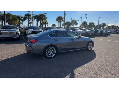 Used 2025 BMW 330i Sedan RWD image 2